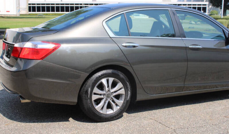 
								2015 Honda Accord LX 4dr Sedan full									