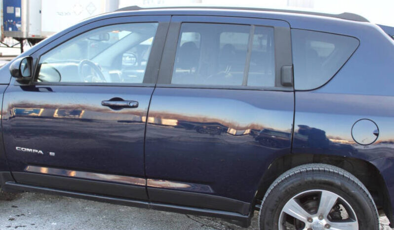 
								2016 Jeep Compass Latitude4×4 Latitude 4dr SUV full									