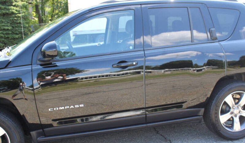 
								2017 Jeep Compass Latitude4×4 Latitude 4dr SUV full									
