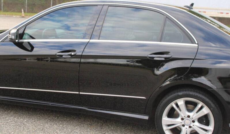 
								2012 Mercedes-Benz E-Class E 350 Luxury 4MATIC 4dr Sedan full									
