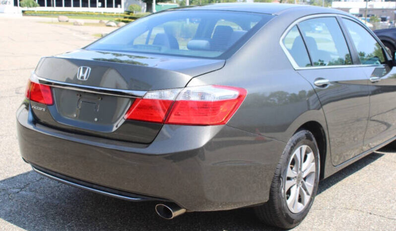 
								2015 Honda Accord LX 4dr Sedan full									